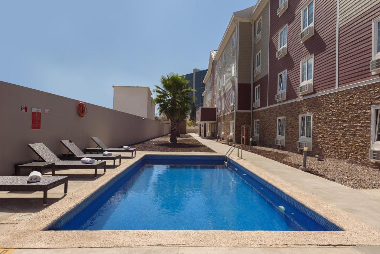 Extended Suites Saltillo Galerías Exterior foto